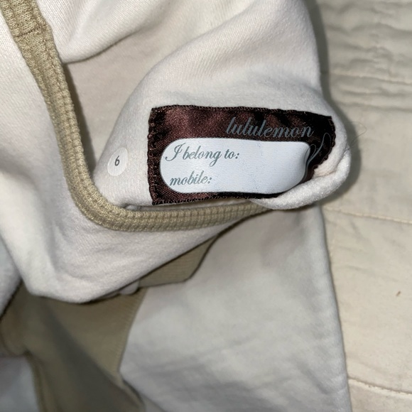 Lululemon Scuba - Picture 4 of 4